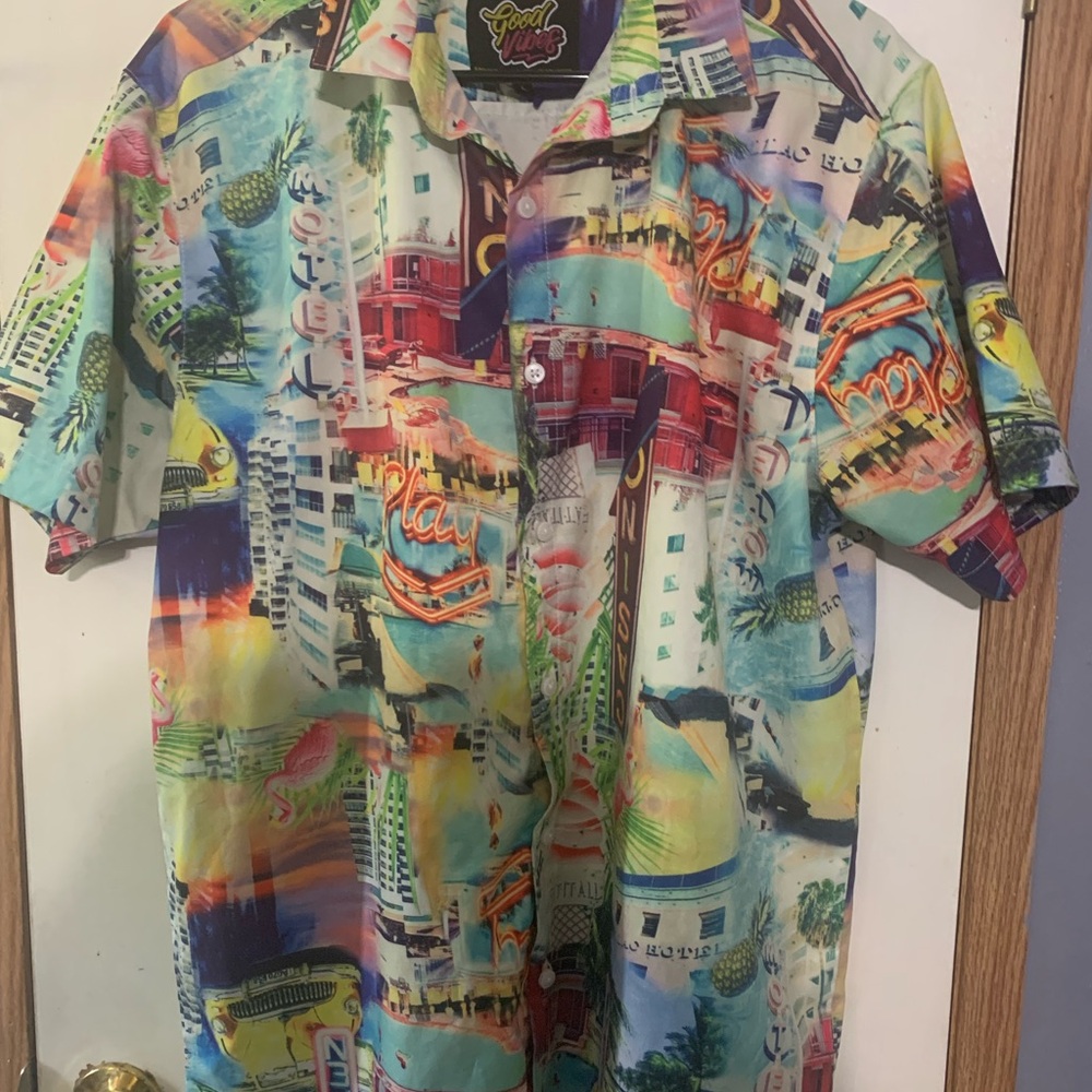 Vintage Good Vibes By Drill Clothing Co. Beach Casino Button Up Shirt large